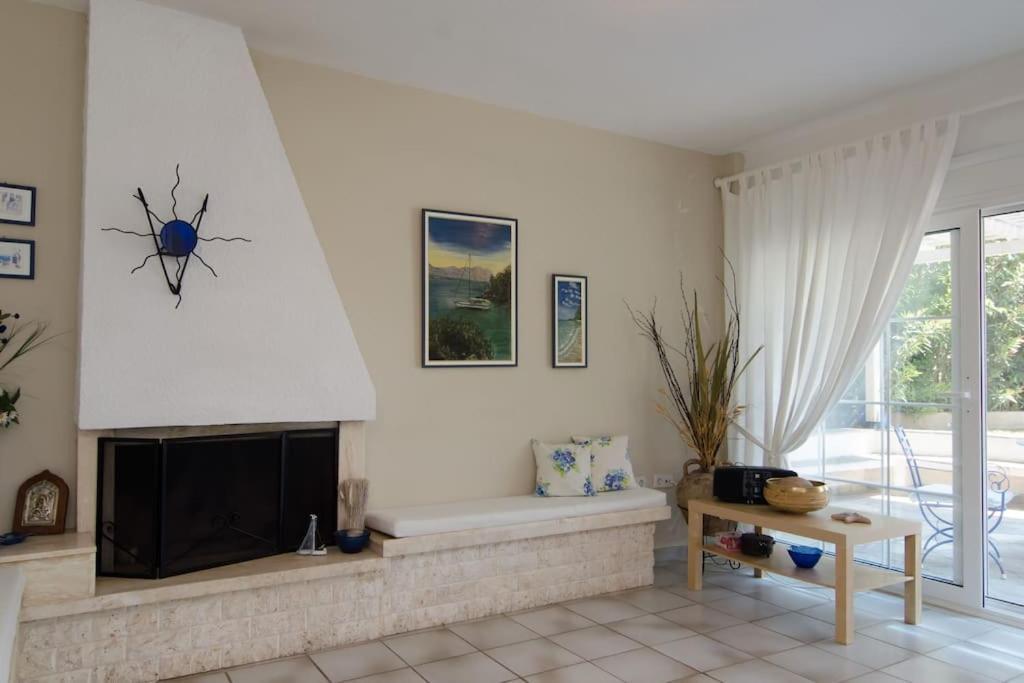 Wonderful House With Private Garden Villa Flogita Ngoại thất bức ảnh