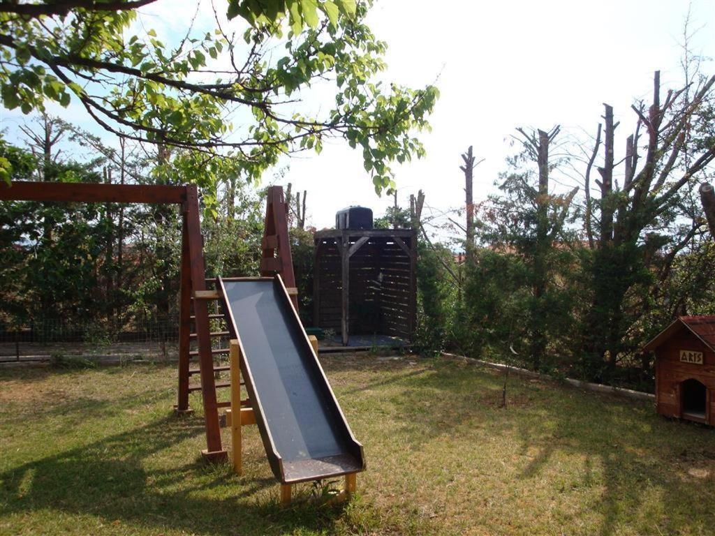 Wonderful House With Private Garden Villa Flogita Ngoại thất bức ảnh
